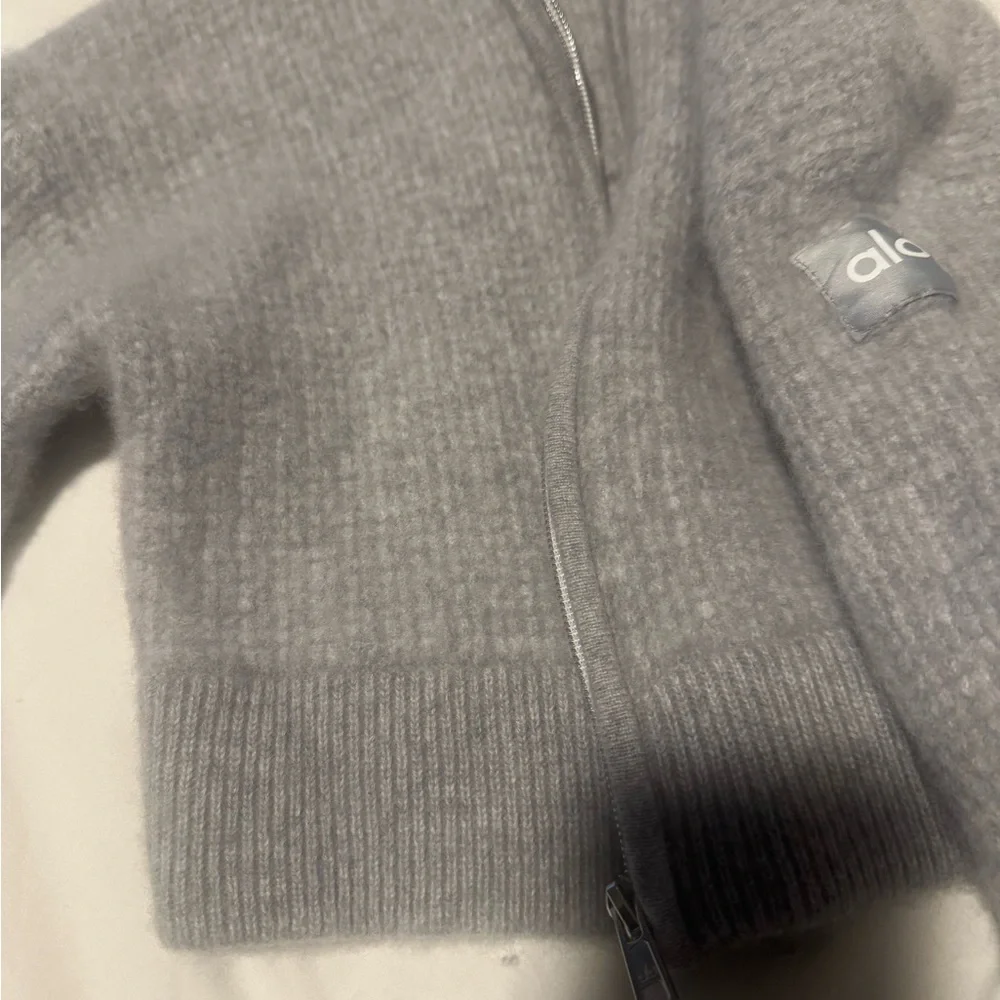3piece ALO Yoga Gray Knit Zip Hoodie & Flare Pants Set
